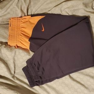 NWT - Nike Sportswear Icon Clash Joggers - Women's XL